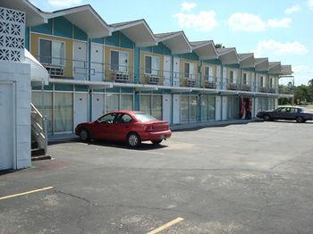 Gray Plaza Motel Benton Buitenkant foto
